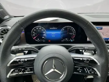 Mercedes-Benz A 250 e Hybrid DB7 Edition AMG-Line