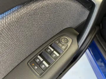 RENAULT Captur II Techno Autom..  LED  CarPlay  ACC  Kam