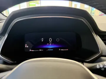 RENAULT Captur II Techno Autom..  LED  CarPlay  ACC  Kam