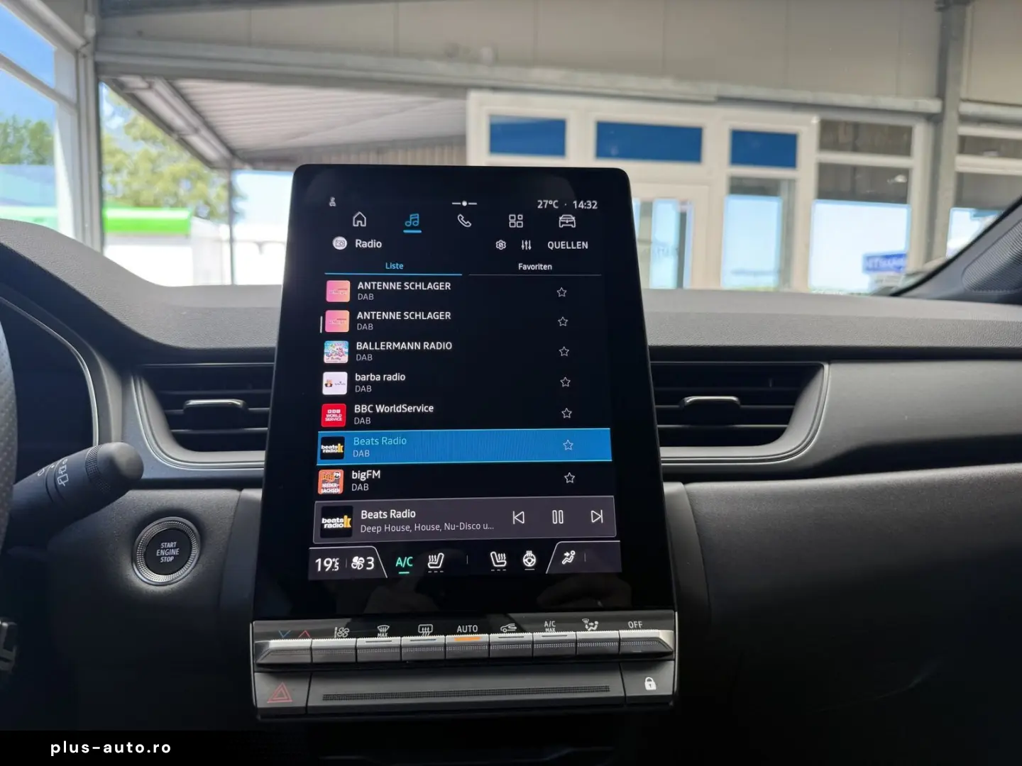 RENAULT Captur II Techno Autom..  LED  CarPlay  ACC  Kam