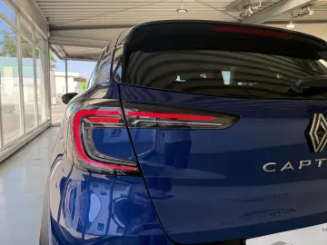 RENAULT Captur II Techno Autom..  LED  CarPlay  ACC  Kam