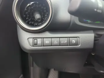TOYOTA C-HR 2.0 PHEV Teamplayer   Tech. Paket