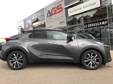 TOYOTA C-HR 2 0L Hybrid 4X2 Teamplayer Gepflegt