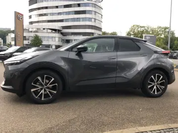 TOYOTA C-HR 2 0L Hybrid 4X2 Teamplayer Gepflegt