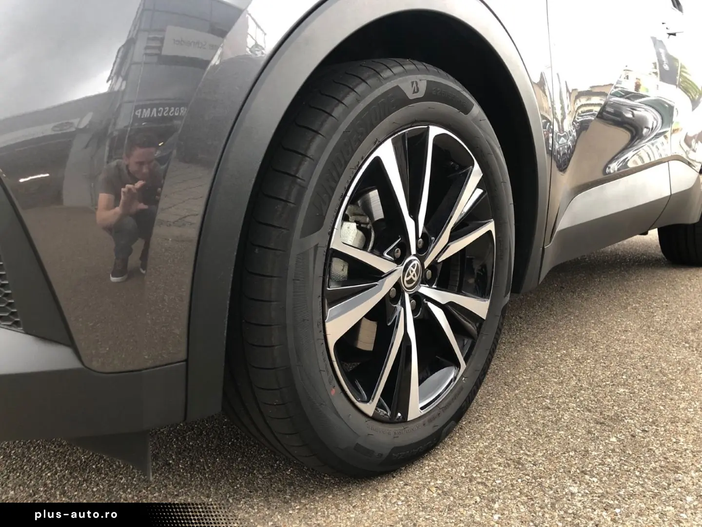 TOYOTA C-HR 2 0L Hybrid 4X2 Teamplayer Gepflegt