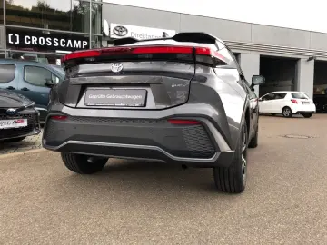 TOYOTA C-HR 2 0L Hybrid 4X2 Teamplayer Gepflegt