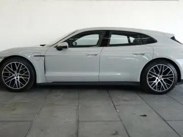Porsche Taycan Sport Turismo Chalk Pano InnoDrive Cam