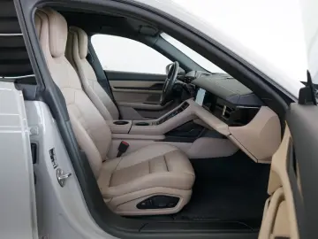 Porsche Taycan Sport Turismo Chalk Pano InnoDrive Cam