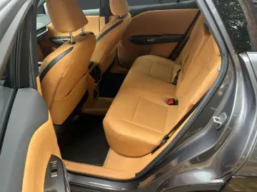 LEXUS RZ 450 e DIRECT4