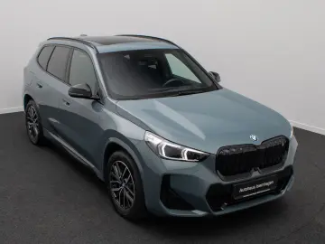 BMW iX1 xDrive30 M Sport Camere 360  HUD H&K Panorama