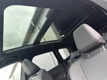 BMW iX1 xDrive30 M-Sport LED ACC PANORAMA
