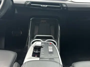 BMW iX1 xDrive30 M-Sport LED ACC PANORAMA