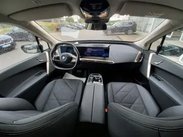 BMW iX xDrive40