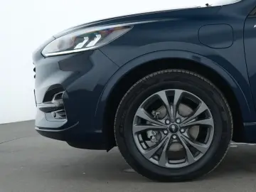 FORD Kuga ST-Line Kamera SYNC 3 Navi Sitzheizung LED