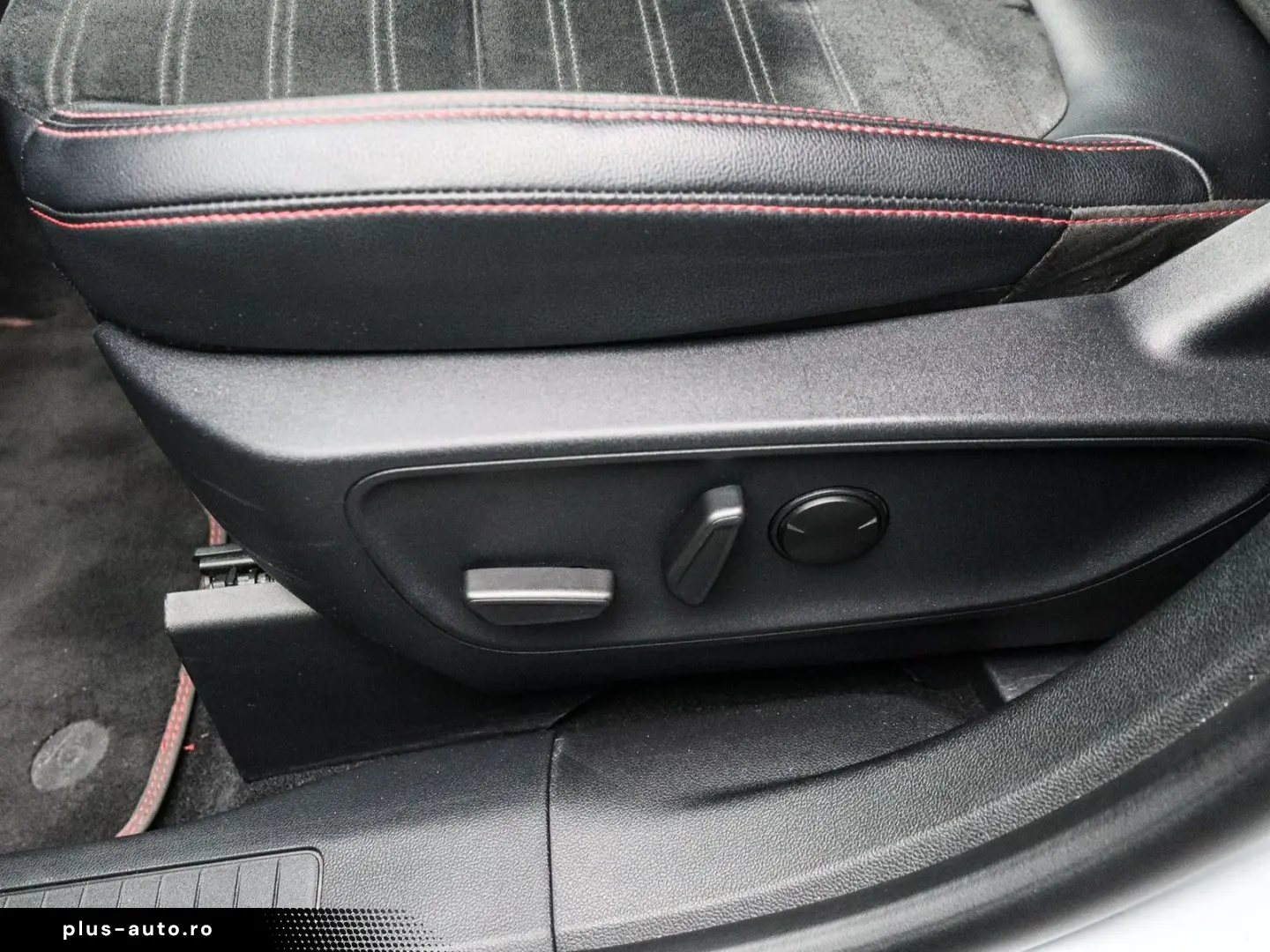 FORD Kuga ST-Line X Plug-In Hybrid Aktionspreis