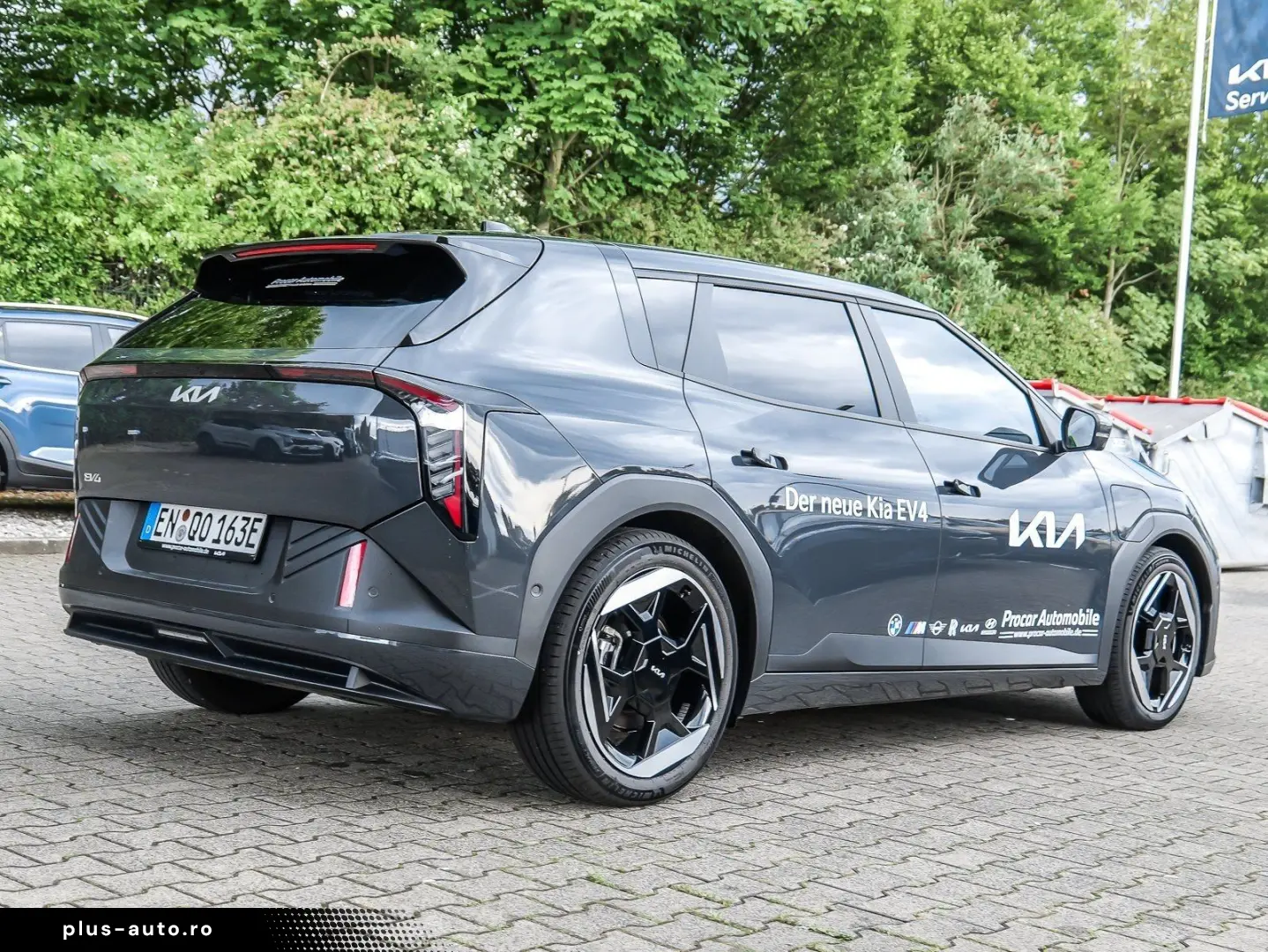 KIA EV4 81 4 kWh FWD Earth
