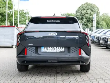 KIA EV4 81 4 kWh FWD Earth