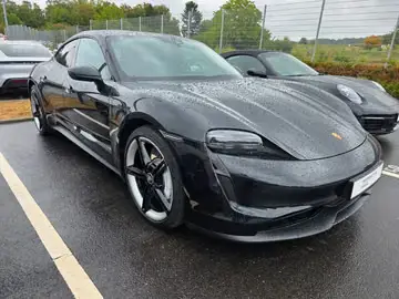 Porsche Taycan Bose HuD PASM PSCB