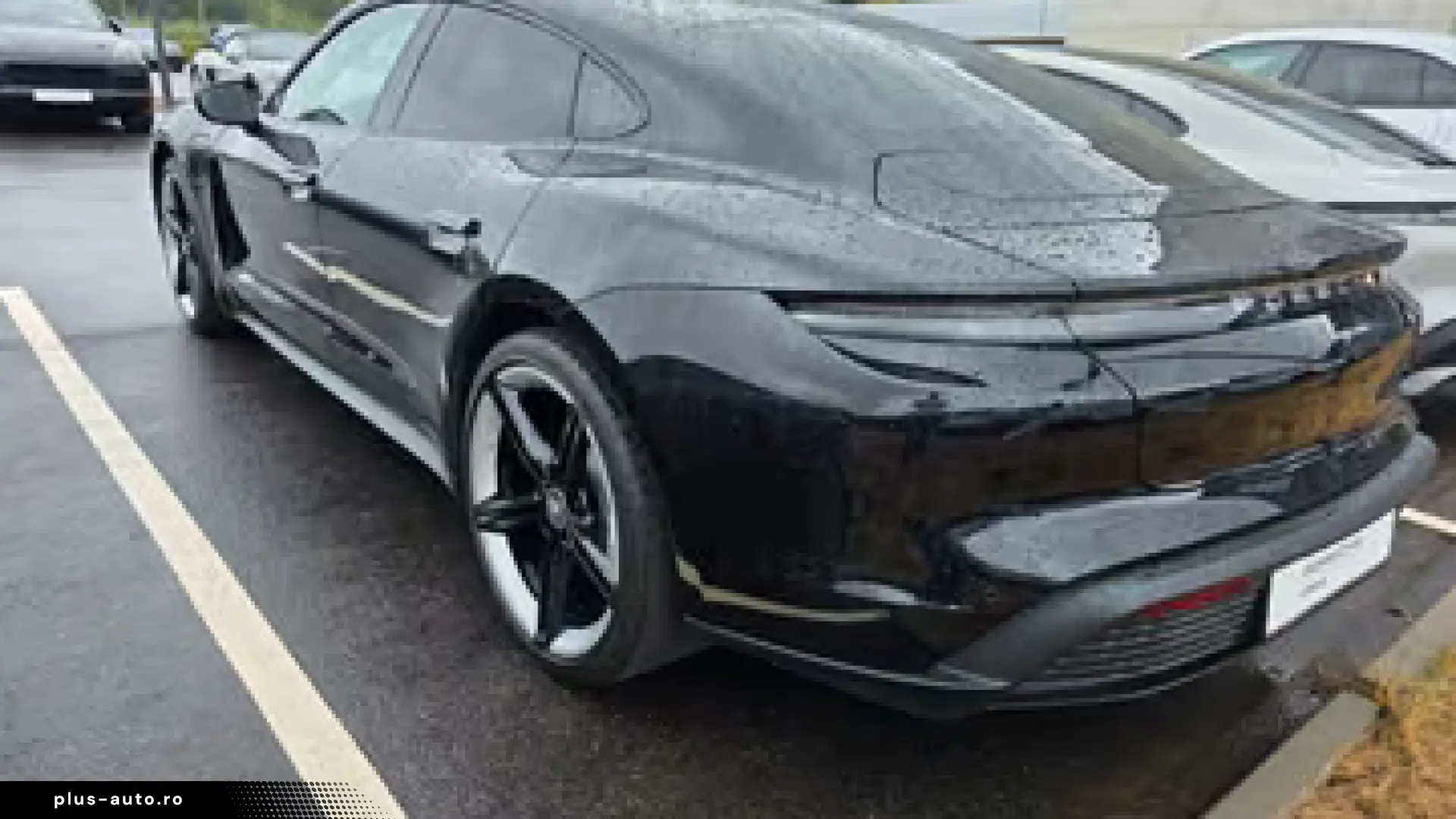 Porsche Taycan Bose HuD PASM PSCB