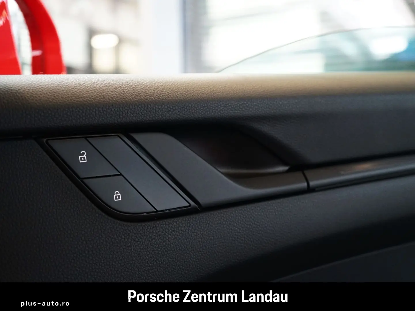 PORSCHE 992 911 GT3 mit Touring-Paket Rückfahrkamera