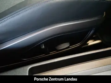 PORSCHE 992 911 GT3 mit Touring-Paket Rückfahrkamera