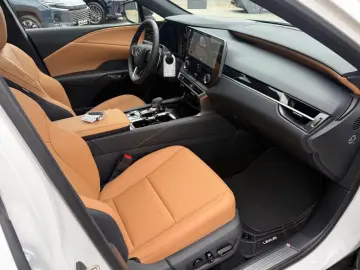 Lexus RX45 h  F Sport Design 360 Pano HUD