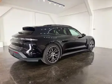 Porsche Taycan Sport Turismo Sport Chrono passenger Disp