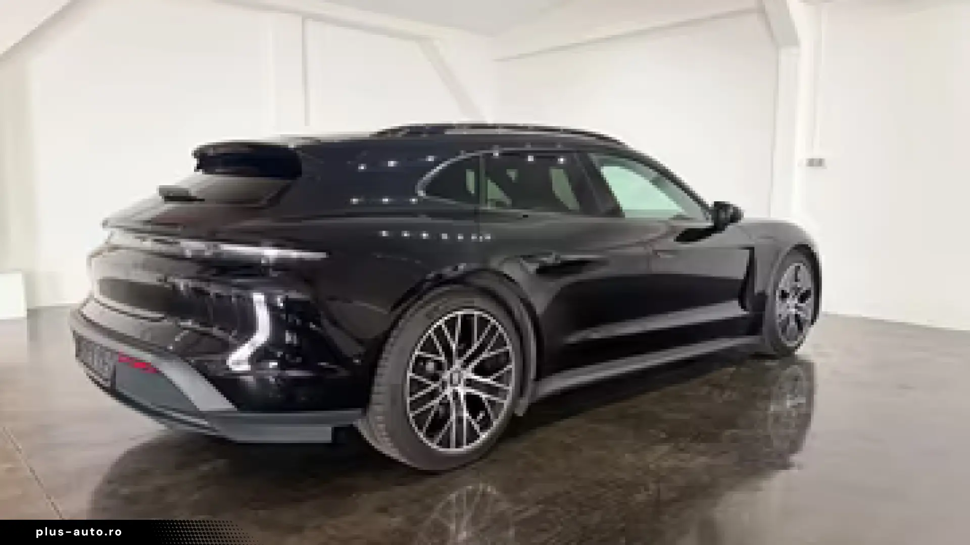 Porsche Taycan Sport Turismo Sport Chrono passenger Disp