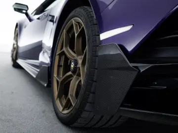 LAMBORGHINI Huracán Evo Spyder Violet Carbon Lift