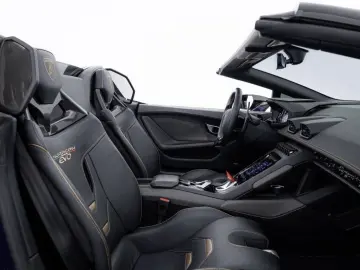 LAMBORGHINI Huracán Evo Spyder Violet Carbon Lift