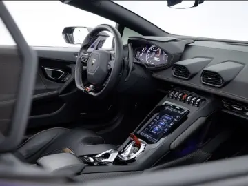 LAMBORGHINI Huracán Evo Spyder Violet Carbon Lift