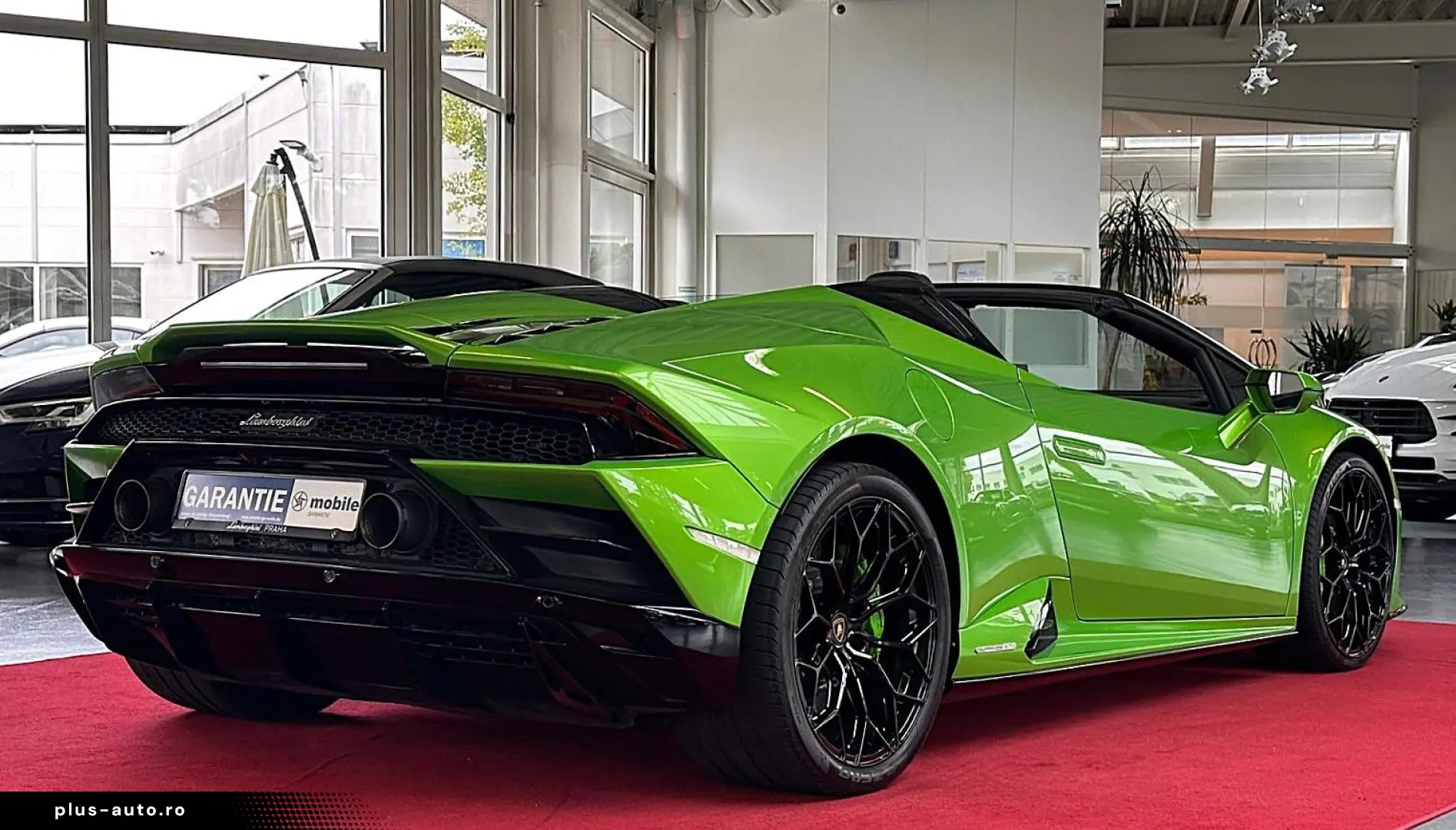 LAMBORGHINI Huracán EVO Spyder Forged Carbon SAGA LIFT PPF