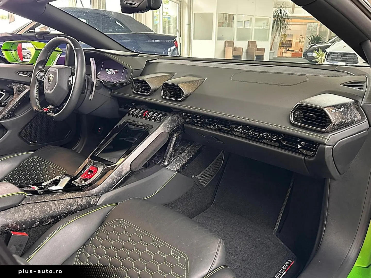 LAMBORGHINI Huracán EVO Spyder Forged Carbon SAGA LIFT PPF