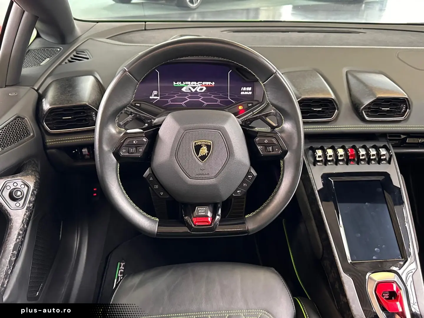 LAMBORGHINI Huracán EVO Spyder Forged Carbon SAGA LIFT PPF