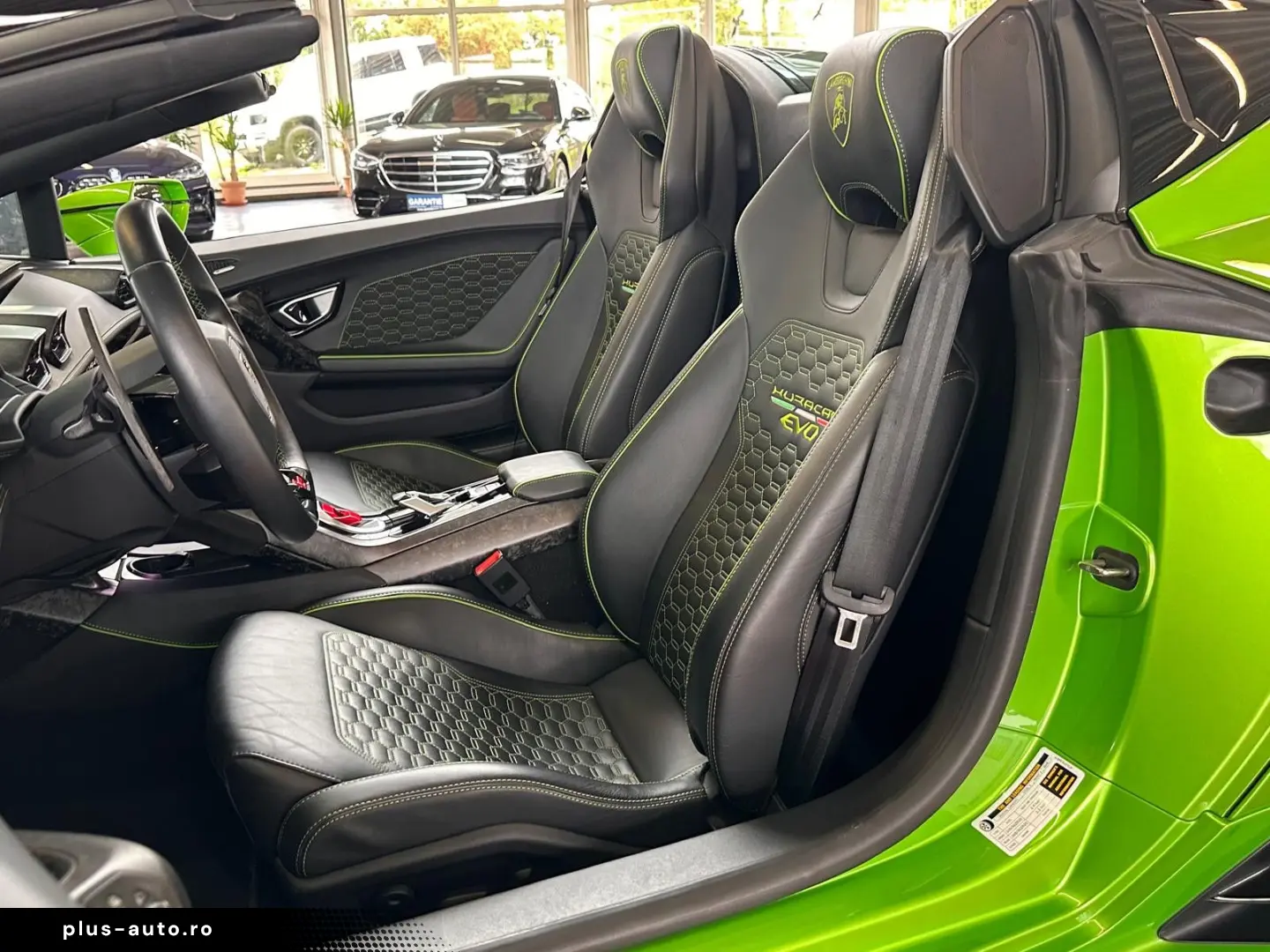 LAMBORGHINI Huracán EVO Spyder Forged Carbon SAGA LIFT PPF