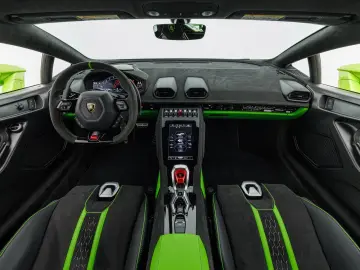 LAMBORGHINI Huracán Tecnica 1. Hand Selezione