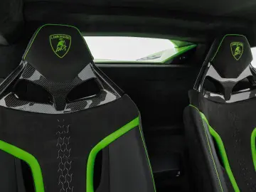 LAMBORGHINI Huracán Tecnica 1. Hand Selezione