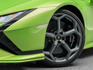 LAMBORGHINI Huracán Tecnica 1. Hand Selezione