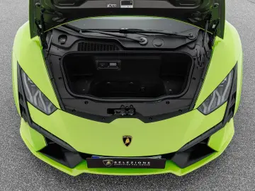 LAMBORGHINI Huracán Tecnica 1. Hand Selezione
