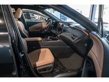 Lexus RX450h  E-FOUR F Sport Design