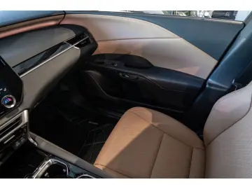 Lexus RX450h  E-FOUR F Sport Design