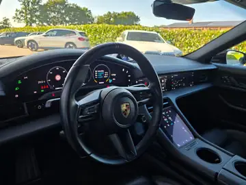 Porsche Taycan Sport Turismo 21Zoll 2xDisplay HUD Matrix