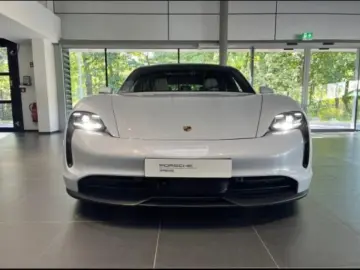 Porsche Taycan ST  Chrono Bose Inno SH v h Luft Pano