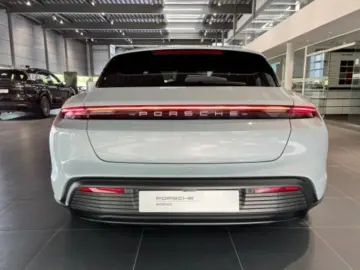 Porsche Taycan ST  Chrono Bose Inno SH v h Luft Pano