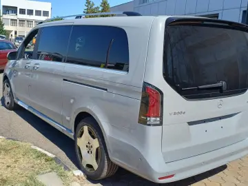 Mercedes-Benz V300d 4Matic - LIVRARE RAPIDA!