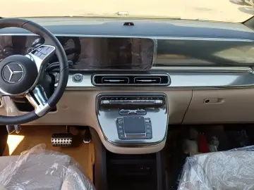 Mercedes-Benz V300d 4Matic - LIVRARE RAPIDA!