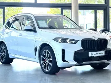 BMW X5 xDrive30d M Sport (G05)  IconicGlow A-LED ACC