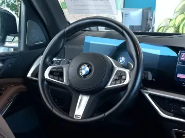 BMW X5 xDrive30d M Sport (G05)  IconicGlow A-LED ACC