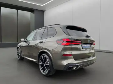 BMW X5 xDrive40d M-SPORT-PRO HUD NAVI 360  22  AHK
