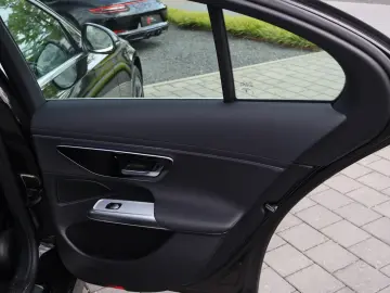 Mercedes-Benz E 300 de 4MATIC Avantgarde Advanced